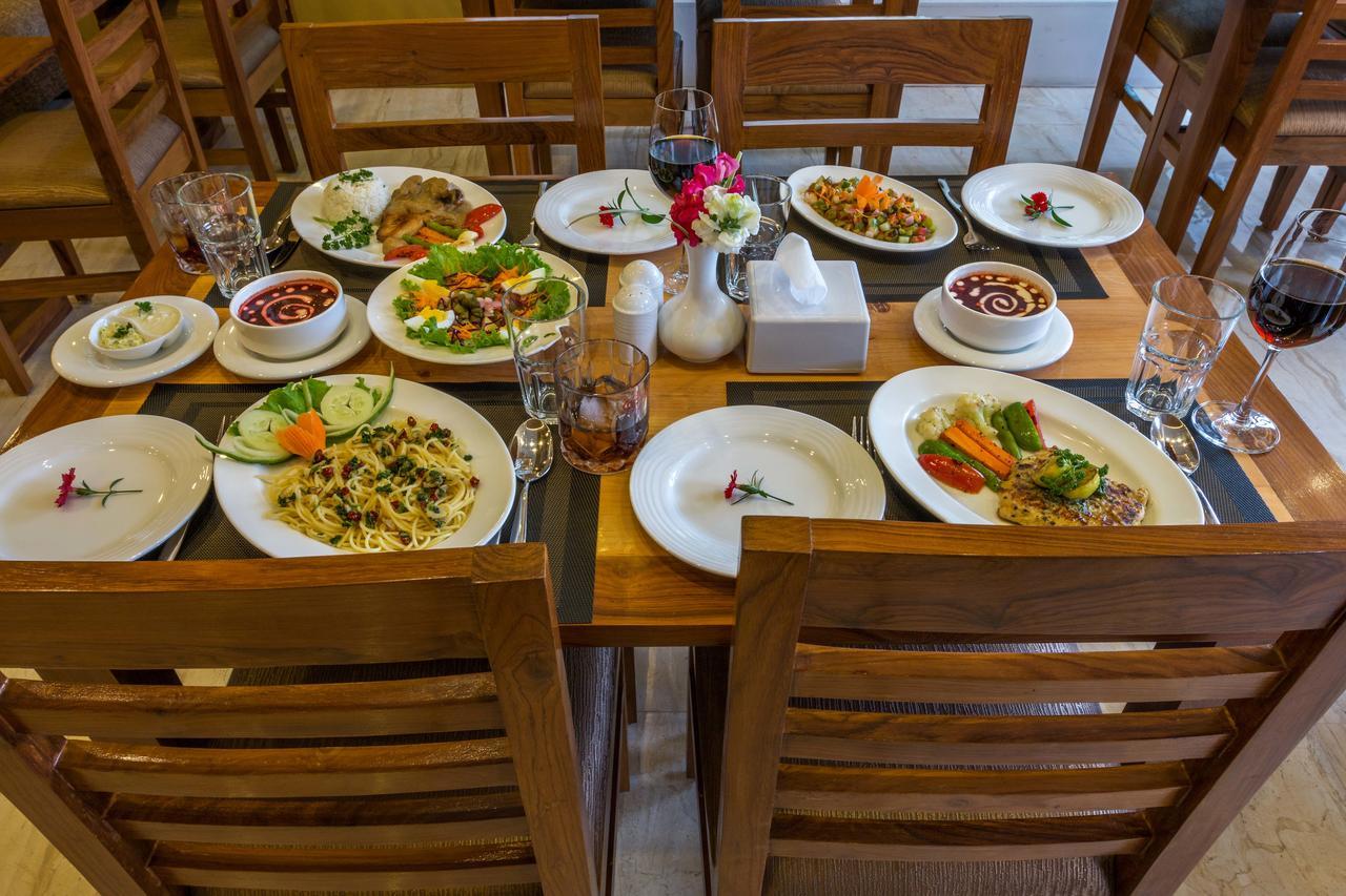 Hotel Lake Paradise Pokhara Kültér fotó