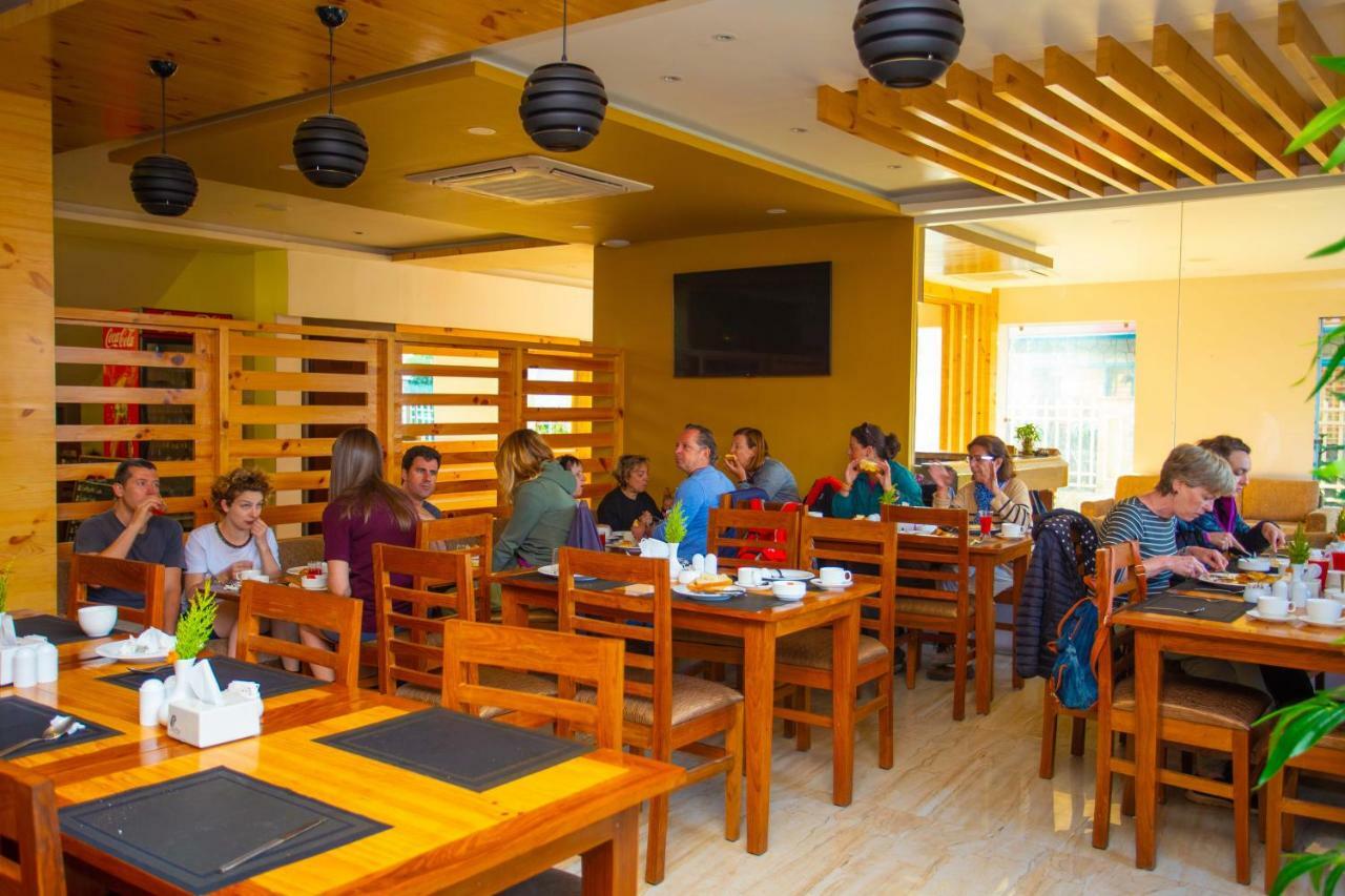 Hotel Lake Paradise Pokhara Kültér fotó