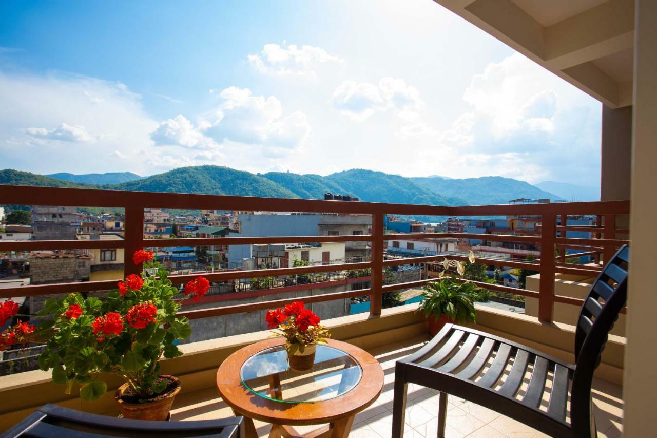 Hotel Lake Paradise Pokhara Kültér fotó