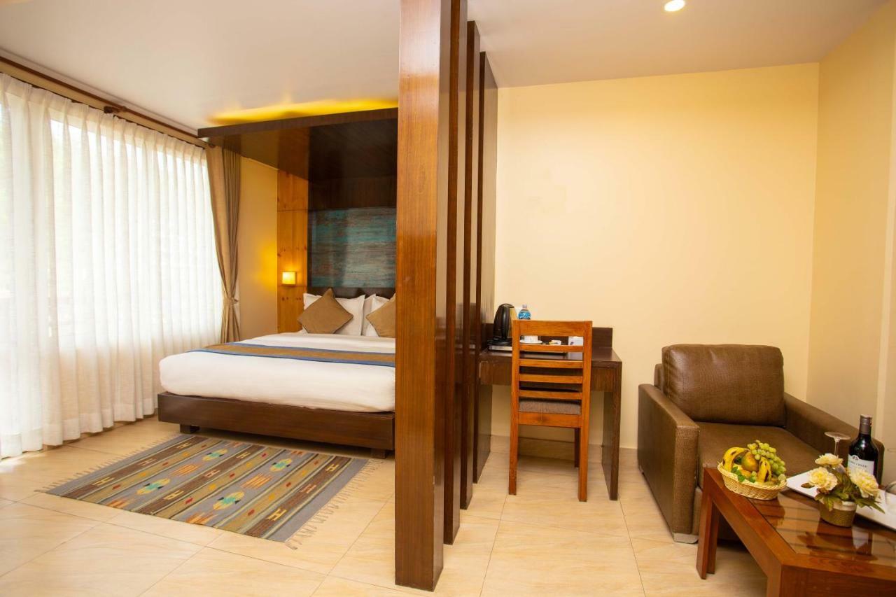 Hotel Lake Paradise Pokhara Kültér fotó