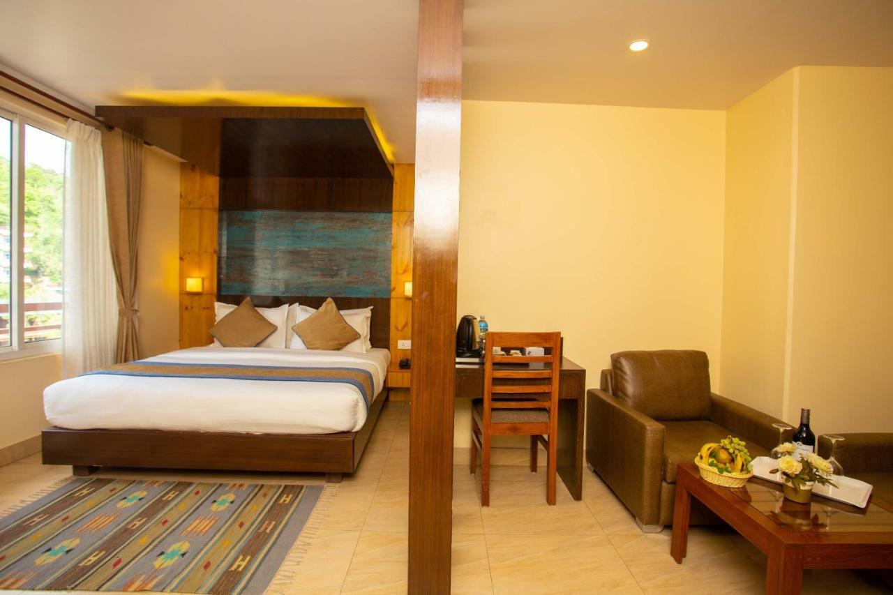 Hotel Lake Paradise Pokhara Kültér fotó