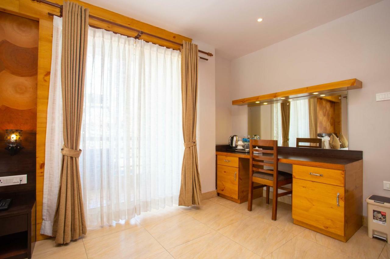 Hotel Lake Paradise Pokhara Kültér fotó