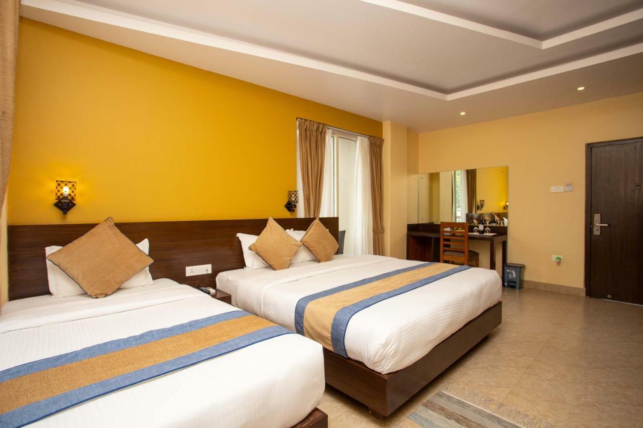 Hotel Lake Paradise Pokhara Kültér fotó