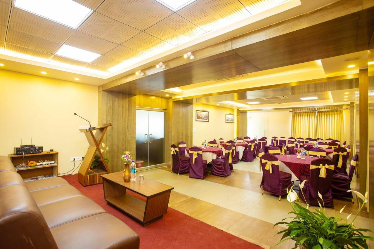 Hotel Lake Paradise Pokhara Kültér fotó