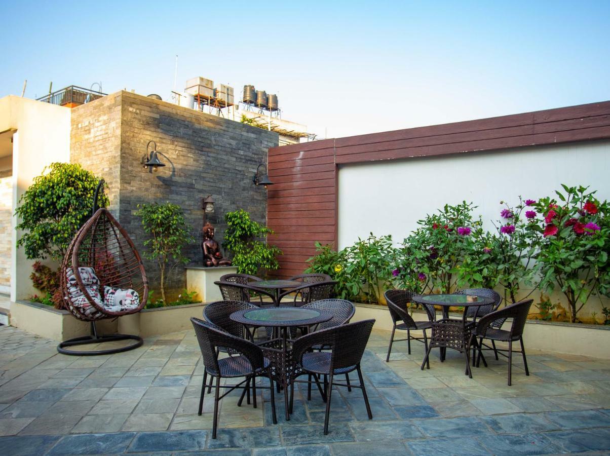 Hotel Lake Paradise Pokhara Kültér fotó
