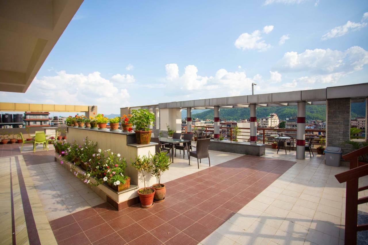 Hotel Lake Paradise Pokhara Kültér fotó